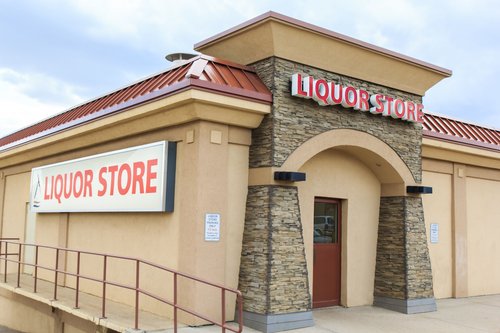 Peace River - Liquor Store Exterior