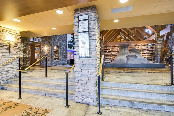 Sawridge Inn Edmonton South Lobby